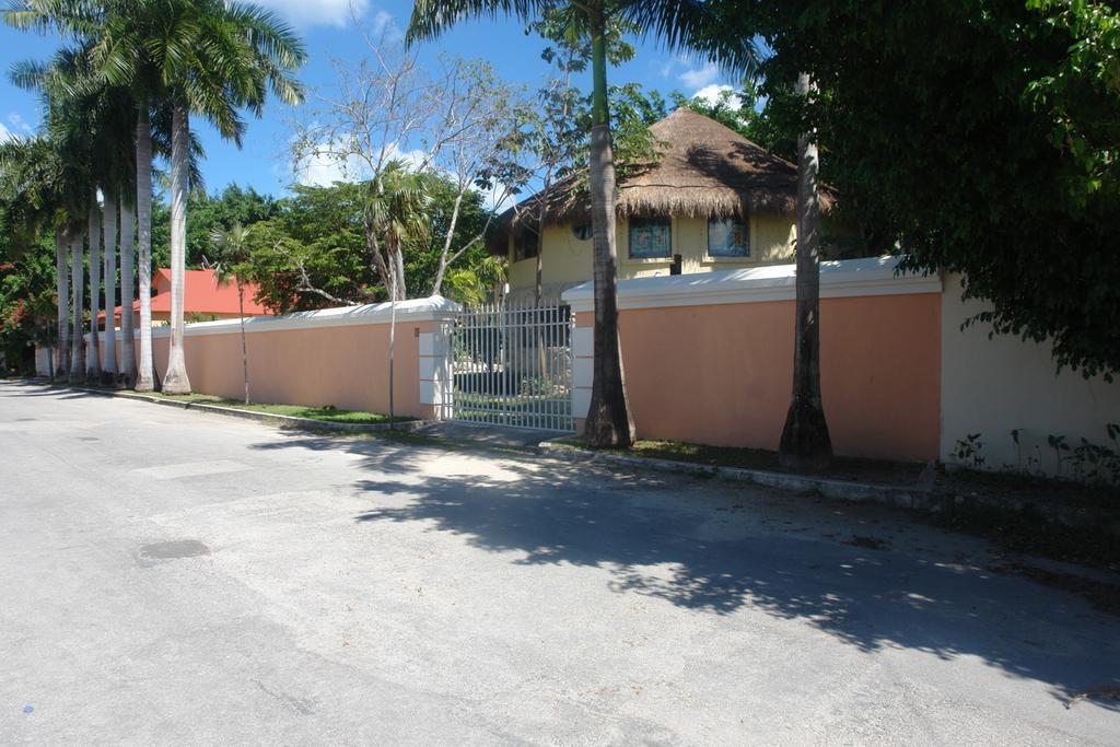 Residencia Los Encantos Канкун Экстерьер фото